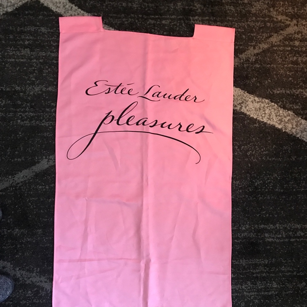 Estée Lauder hanging banner